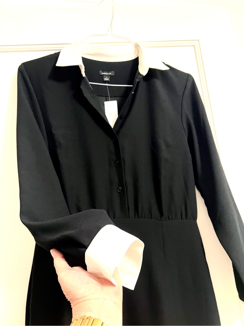 NWT Ann Taylor Black  Long-Sleeve Shirt-Collar Dress with White Collar & Cuffs - Picture 6 of 9